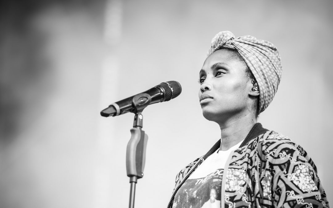 La reine chante Bohemian Rhapsody